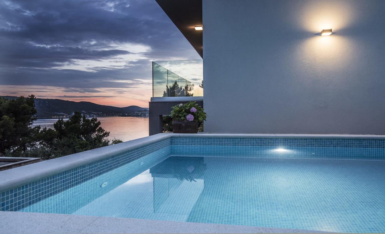 Villa Regina With Heated Pool And Sea View مارينا المظهر الخارجي الصورة